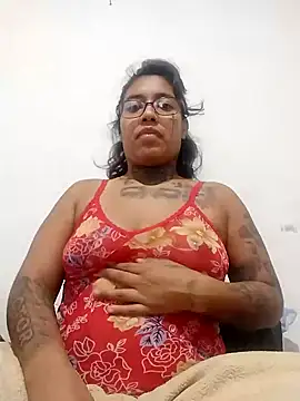 Chicattoo69 online show from 10/25/25, 04:09