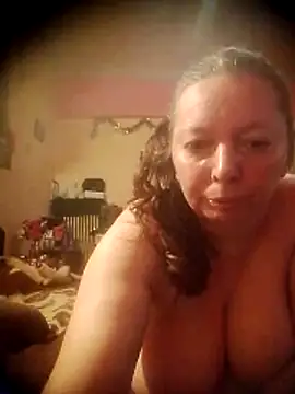 Snapshot of Mairi702 chatting on 05/24/26, 08:47 Mairi702 online show from 05/24/26, 08:47