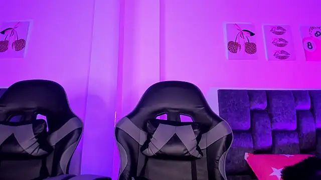 kittymonroe1 online show from 04/08/26, 12:54