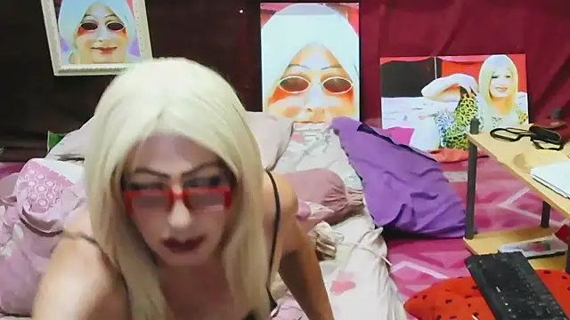 horni4luv online show from 04/10/26, 08:46