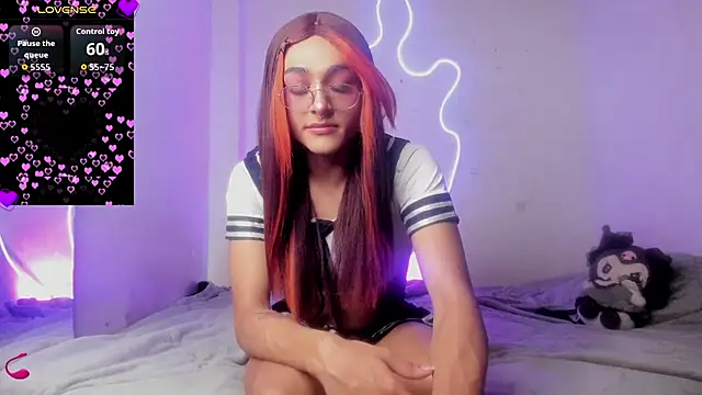 Mika  velvet online show from 11/06/25, 09:05