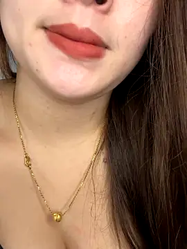 helo-kitty online show from 11/08/25, 02:34