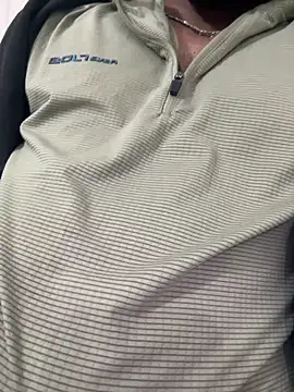 Snapshot of Handsome544 chatting on 11/27/25, 08:38 Handsome544 online show from 11/27/25, 08:38