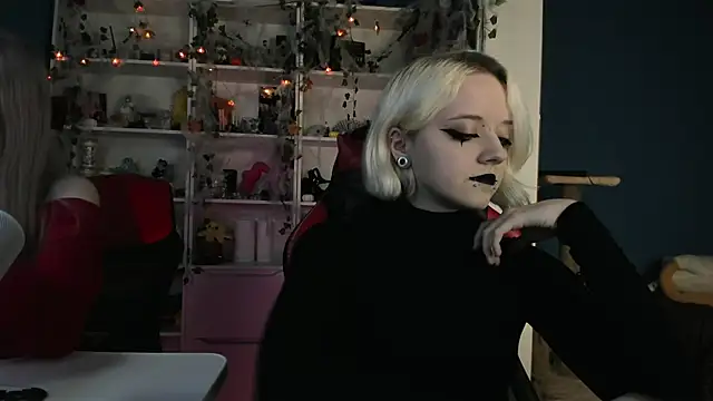 Holy Mistress S online show from 10/31/25, 10:49