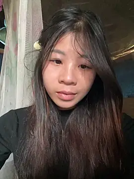 Snapshot of ninixinh chatting on 12/16/25, 06:40 ninixinh online show from 12/16/25, 06:40