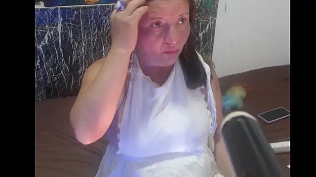 Debora Cienfuegos25 online show from 11/26/25, 01:06