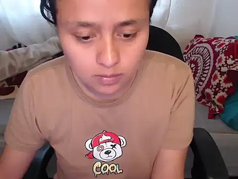 Snapshot of Negritatata chatting on 10/27/25, 11:03 Negritatata online show from 10/27/25, 11:03