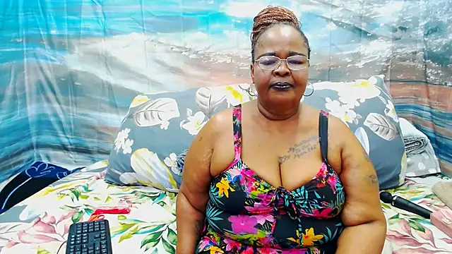 MatureMilfxxx online show from 07/18/26, 09:02