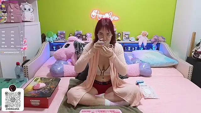  HeraLuna  online show from 01/09/26, 09:38