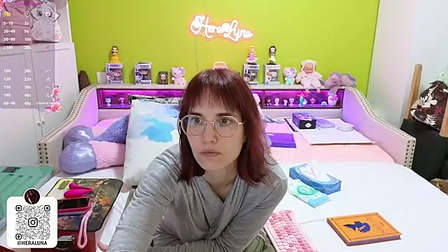  HeraLuna  online show from 02/05/26, 09:08