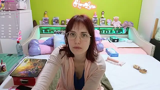  HeraLuna  online show from 02/16/26, 10:17