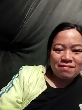 Nadia-a online show from 11/19/25, 09:26