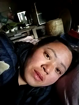 Nadia-a online show from 11/30/25, 06:50