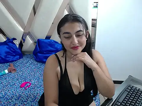 Snapshot of yuliet_latin69 chatting on 11/01/25, 01:13 yuliet latin69 online show from 11/01/25, 01:13