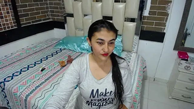 Snapshot of yuliet_latin69 chatting on 11/22/25, 02:16 yuliet latin69 online show from 11/22/25, 02:16