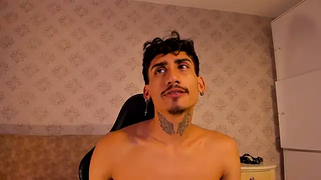 Mr Strike online show from 11/16/25, 02:50