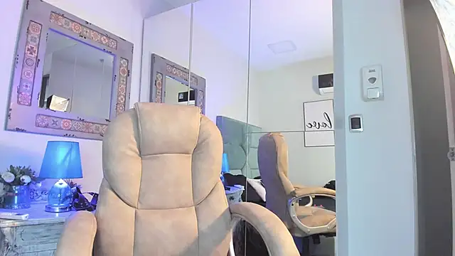 Mr Strike online show from 11/30/25, 03:32