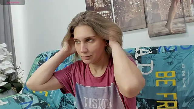 Tenderly Sophie online show from 01/17/26, 01:32