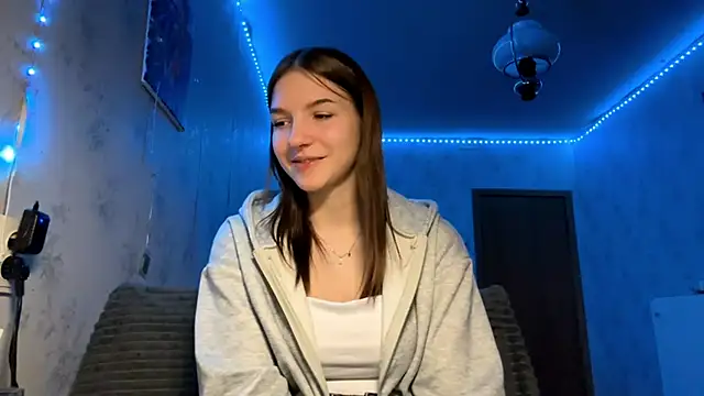 Snapshot of Beauty_miIa chatting on 10/29/25, 04:53 Beauty miIa online show from 10/29/25, 04:53