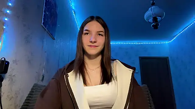 Snapshot of Beauty_miIa chatting on 11/05/25, 05:13 Beauty miIa online show from 11/05/25, 05:13