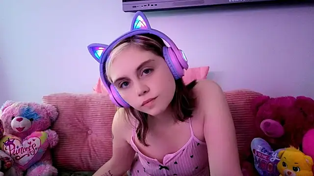 daddysprincess731 online show from 05/18/26, 02:18
