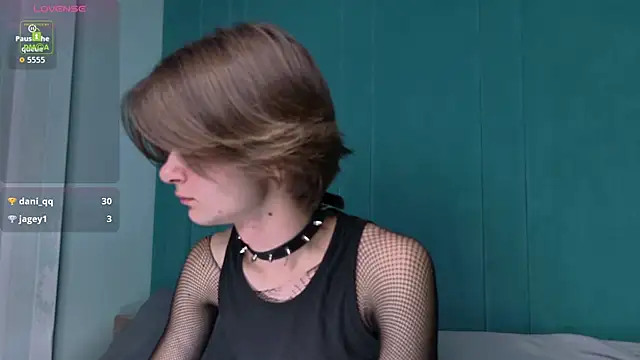 Snapshot of DavidLeatherhofff chatting on 10/27/25, 11:20 DavidLeatherhofff online show from 10/27/25, 11:20