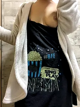 Snapshot of Evelinmiller97 chatting on 12/03/25, 12:03 Evelinmiller97 online show from 12/03/25, 12:03