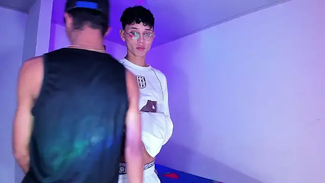 Snapshot of boyswantingplay chatting on 02/06/26, 07:34 boyswantingplay online show from 02/06/26, 07:34