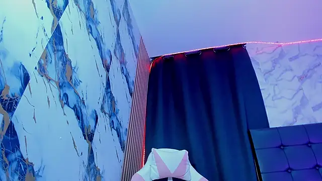 Scarlet DLuce online show from 02/26/26, 08:57