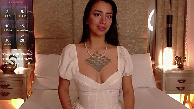 Snapshot of Penelope-Cross chatting on 11/06/25, 02:29 Penelope-Cross online show from 11/06/25, 02:29