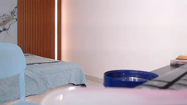 rosselyn  online show from 03/06/26, 12:12