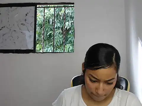 emily stars1 online show from 11/25/25, 08:09