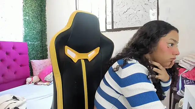 emily stars1 online show from 01/19/26, 04:11