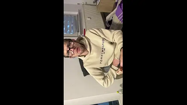 StephPra94 online show from 05/09/26, 10:04