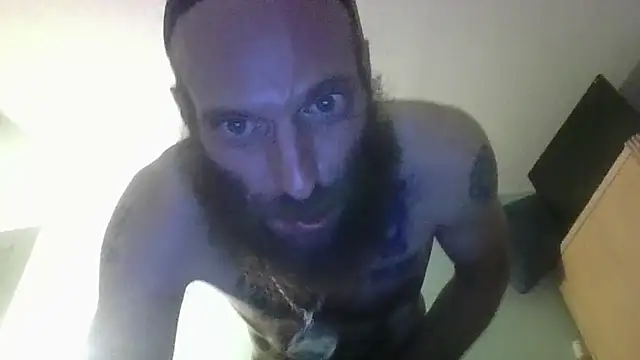 Snapshot of KosherCo313 chatting on 10/27/25, 03:54 KosherCo313 online show from 10/27/25, 03:54