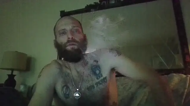 Snapshot of KosherCo313 chatting on 11/28/25, 12:46 KosherCo313 online show from 11/28/25, 12:46