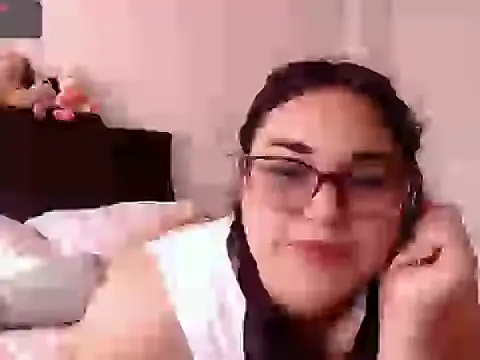 mira cherry02 online show from 04/02/26, 08:39