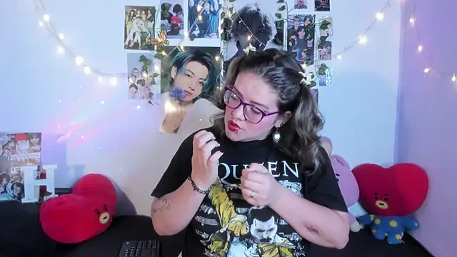 Rose Hellen online show from 11/25/25, 03:39