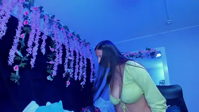 Gabyy Cooper  online show from 06/20/26, 12:58