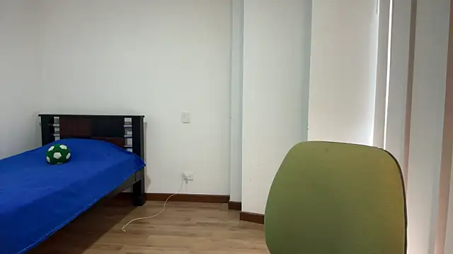 Snapshot of JUSTIN_JHONS chatting on 11/20/25, 03:01 JUSTIN JHONS online show from 11/20/25, 03:01