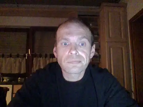 tommy3300 online show from 10/30/25, 03:41