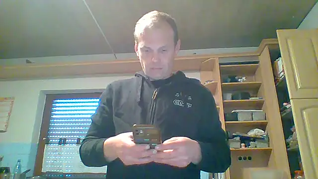 tommy3300 online show from 10/31/25, 06:58