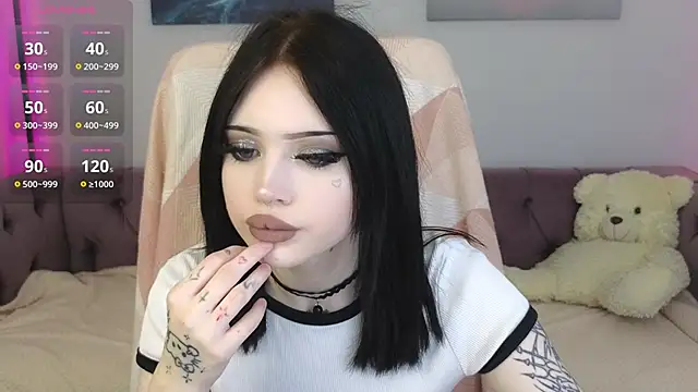 Snapshot of Emma_Kirks chatting on 11/27/25, 10:39 Emma Kirks online show from 11/27/25, 10:39