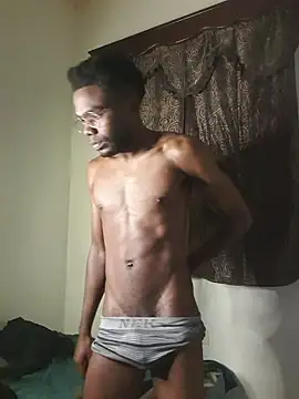 Snapshot of Suamyst_25 chatting on 11/16/25, 04:18 Suamyst 25 online show from 11/16/25, 04:18