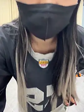 vivi-tara online show from 12/03/25, 03:54