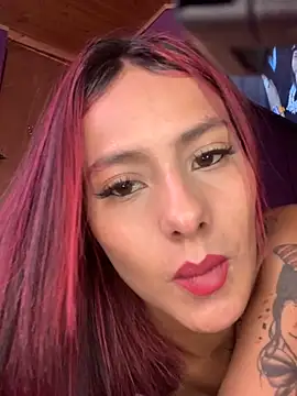 Emilyy-18 online show from 11/09/25, 08:07