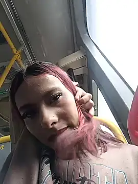 Emilyy-18 online show from 11/15/25, 06:48