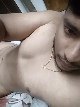 Snapshot of niiksvinz chatting on 12/17/25, 05:19 niiksvinz online show from 12/17/25, 05:19