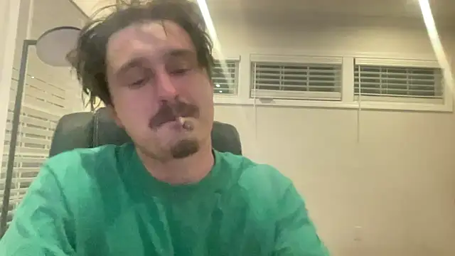 Snapshot of andrenoma427 chatting on 12/15/25, 04:50 andrenoma427 online show from 12/15/25, 04:50