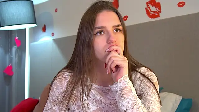 AliceAtkins online show from 04/13/26, 06:19